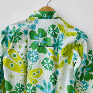 เสื้อเชิ้ตพิมพ์ลายดอกไม้สไตล์ลำลองสำหรับผู้หญิง พิมพ์ลายด้วยมือ ผ้าฝ้าย 100% เนื้อนุ่ม คอปกติดกระดุม ระบายอากาศได้ดี สีชมพูและสีขาว ลดราคา - Product Image 6