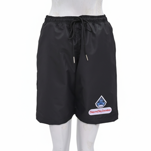 Short en satin noir personnalisé de qualité supérieure pour hommes, avec logo brodé, coupe-vent et imperméable - Product Image 1