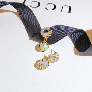 Boucles d'oreilles en or massif 14 carats AMBER JEWELS, unisexes, avec perles et accents de diamants, style vintage, certifiées IGI, pour un usage quotidien - Product Image 3
