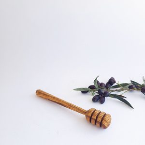 Cuchara de Madera para Miel, Agitador de Madera de Olivo Natural con Cabeza Ranurada y Mango Largo, Personalizable, de Madera de Mango Natural - Product Image 4