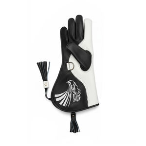 Gants et équipement de fauconnerie sur mesure de haute qualité, fabriqués en cuir de vachette véritable. - Product Image 4