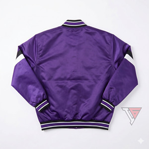 Chaqueta Varsity de Invierno Talla XL Personalizada OEM, 100% Satén, Lana, Lona, Impermeable, Resistente al Viento, Personalizable con Nombre del Equipo, Logotipo, Letras Frontales - Product Image 2