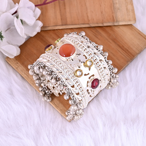 Bracelet ethnique en grenat hydro et orange œil de chat CZ pour femme |   Bijoux en laiton plaqué argent - Product Image 4