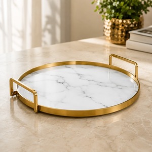 Bandeja de Servicio de Metal de Lujo con Asas Laterales, Plato Resistente para Servir Alimentos en Hoteles, Restaurantes, Servicios de Catering y Banquetes - Product Image 1