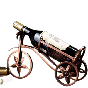 Porte-bouteilles décoratif en métal pour la présentation du vin rouge, idéal pour les articles de décoration intérieure - Product Image 1