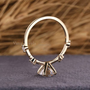 Anillo de compromiso de diamante de corte brillante redondo cultivado en laboratorio, regalo de aniversario y boda para mujeres para ceremonias de boda a distancia - Product Image 5