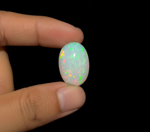 Opale de feu blanche naturelle d'Éthiopie Welo, cabochon taille libre 5-8 carats, taille brillant, multi-feu, pour la fabrication de bijoux - Product Image 4