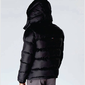 Veste matelassée à capuche noire pour homme avec fermeture éclair, coupe-vent, manteau d'hiver, coupe classique, style décontracté, rembourrage en polyester - Product Image 4