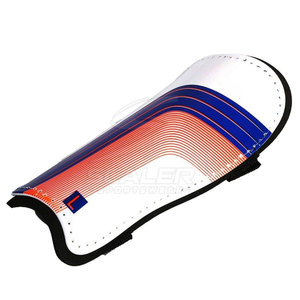 สนับแข้งฟุตบอลประสิทธิภาพสูง วัสดุ EVA น้ำหนักเบา ออกแบบมาเพื่อการป้องกันสำหรับผู้เล่นผู้ใหญ่ - Product Image 4