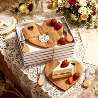 Ensemble de couteaux à fromage en bambou miniature en forme de cœur, cadeaux pour les mariages, les célébrations de la Saint-Valentin