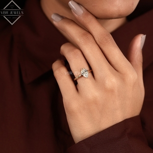 Anillo de Diamante Solitario Cultivado en Laboratorio con Corte Pera, Claridad VVS1-VVS2, Chapado en Rodio, Certificado IGI, Oro Amarillo, Anillo de Compromiso Minimalista - Product Image 5