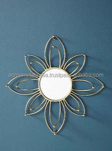 Ensemble élégant de support d'accessoires de table en laiton de 3 organisateur élégant de bijoux de conception de crochet forgé pour la décoration de maison et de boutique - Product Image 6