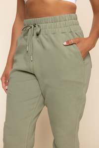 Pantalon de survêtement en molleton vert olive pour femmes grandes tailles, taille haute, coupe droite ample, longueur intégrale, décontracté, avec poches, pour l'automne - Product Image 4