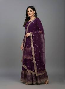 Costume Anarkali traditionnel pour femmes, couleur pourpre, avec broderie dorée, longueur au sol, polyester, tenue de soirée, style Inde Pakistan - Product Image 3