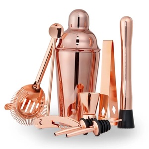 Ensemble de préparation de boissons plaqué cuivre avec accessoires à cocktails pour les rassemblements sociaux et les soirées à la maison - Product Image 1