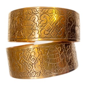 New Arrival Fashion Charm Bracelet Copper Pata Asthamandala Carved Bracelet - Product Image 1