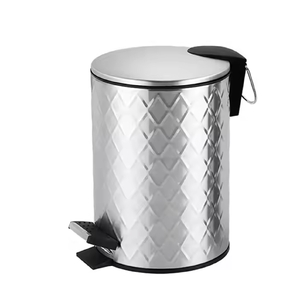 Les poubelles métalliques de qualité assurée s'insèrent parfaitement dans la conception urbaine moderne et l'esthétique industrielle. - Product Image 1