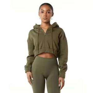 Sudadera con capucha corta de algodón OEM 2026 para mujer, con logo personalizado, estilo urbano, con cremallera, fabricada por TRIOTAKE Industry - Product Image 1