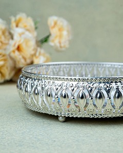 Luxury Round Peacock Print Metal Decorative Serving Tray Handmade <b>Silver</b> Iron Vanity Tray <b>Coffee</b> <b>Table</b> Centerpiece Display Plate - Product Image 3
