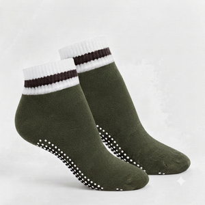 Factory Price Cotton Design Breathable Seamless Fusing Own Custom Logo Thickened Sports <b>Socks</b> for Men All Seasons Custom Grip - Product Image 1