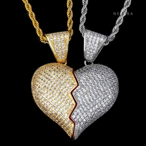 Pendentif Goutte de Larme – Moissanite Givrée en Argent 925 – Pendentif « Pain to Power » – Cœur Brisé Moissanite Brillante « Split Love » - Product Image 1