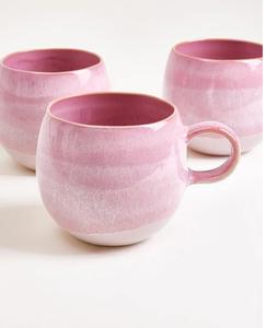 Tasse à thé en céramique minimaliste avec glaçure Aqua Flow douce, design de rebord sans joint, parois isolées thermiquement pour les rituels de café modernes - Product Image 4