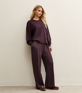 Ensemble de survêtement personnalisé pour femme avec sweat à capuche court et pantalon droit en molleton - Product Image 2