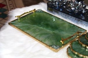 Plateau en cristal de quartz aventurine verte fait main, plateau en résine époxy avec bord en aventurine, plateau blanc et vert émeraude - Product Image 2