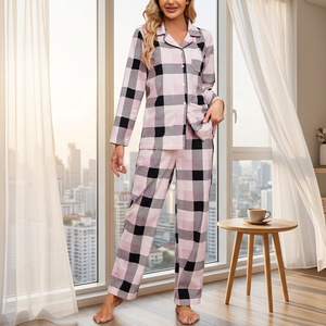 Ensemble pyjama deux pièces pour femmes, vêtements de nuit en flanelle, tenue de détente à col en V et boutons - Product Image 4