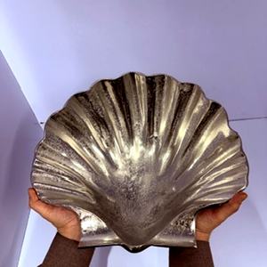 Bandeja Decorativa de Metal con Forma de Concha, Hecha a Mano, de Aluminio Fundido, Plato para Servir, Decoración para el Hogar, Bodas, Estilo Costero, WB Inc - Product Image 5