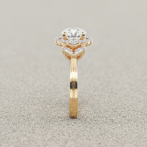 แหวนหมั้นสไตล์วินเทจ Stonewels Glamour Halo ประดับเพชรแบบฝังหนามเตย ชุบทองคำสีกุหลาบ พร้อมใบรับรอง - Product Image 2