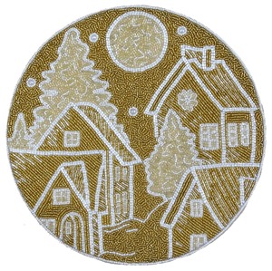 Set de table décoratif de Noël élégant, rond et perlé, idéal pour la restauration saisonnière hivernale, parfait pour les hôtels et les mariages. - Product Image 6