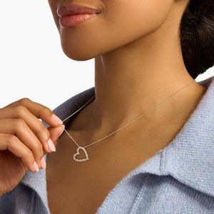 จี้เพชรรูปหัวใจแบบเปิดทำจากทองคำ 14K พร้อมสร้อยคอ - Product Image 4
