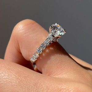 แหวนหมั้นเพชรทรงกลมเพาะเลี้ยงในห้องปฏิบัติการ ดีไซน์วินเทจ ทอง 14k สง่างามเหนือกาลเวลา สไตล์โบราณ ของขวัญเครื่องประดับเจ้าสาว - Product Image 3