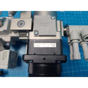 SMC Ensemble de modules combinés ARG30K-N03G1-Z+VHS30-03+ISE30A-01-F, Ensemble de commande pneumatique modulaire, Occasion, Équipement semi-conducteur d'origine - Product Image 3