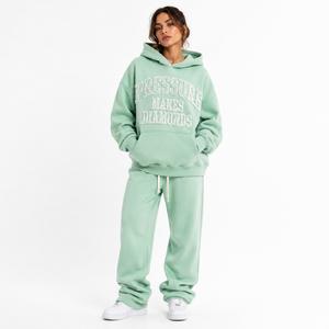 Conjunto de Sudadera con Capucha Bordada y Pantalones Deportivos para Mujer, de Algodón y Felpa, 450 GSM - Product Image 1