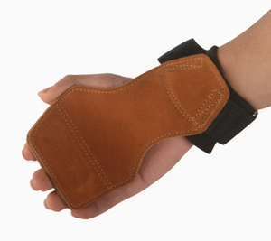 Poignées de gymnastique réglables en cuir premium Hardihood International avec fermeture auto-agrippante pour le cross-training, la musculation et le fitness - Product Image 1