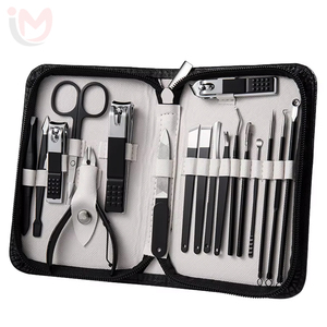 Kit de manucure en acier inoxydable 7 en 1, ensemble d'outils portables avec coupe-ongles, ciseaux et pinces dans un sac noir - Product Image 4
