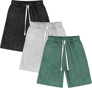 Shorts en molleton surdimensionnés personnalisés effet vieilli, en coton épais de qualité supérieure avec détails en strass, style streetwear décontracté - Product Image 4