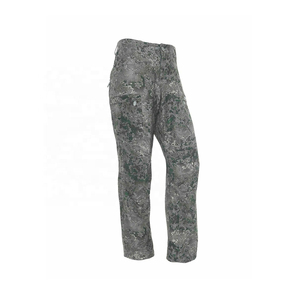 Pantalon de chasse au design unique, tissu polyester respirant, taille haute, fermeture éclair et bouton, poches avant et arrière. - Product Image 1