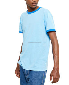 Camiseta de Manga Corta para Hombre, Corte Regular, Ribete en Contraste, Color Azul Bebé - Product Image 1