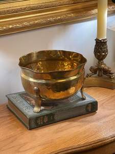 Jardinière décorative en métal pour balcon, pour une présentation de verdure extérieure accueillante - Product Image 3