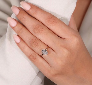 Joyería Personalizada para Regalo, Anillo de Compromiso con Diamante Cultivado en Laboratorio de 2 Quilates, 9x7 mm, Corte Ovalado, Oro Sólido de 14K, E VVS2, Anillo Solitario con Certificado IGI - Product Image 6
