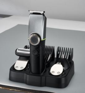 ชุดอุปกรณ์ตัดแต่งขนสำหรับผู้ชาย ใบมีดเซรามิก ชาร์จเร็วด้วย USB หน้าจอ LCD รับประกัน 1 ปี ภาษาอังกฤษ เครื่องตัดผม - Product Image 3