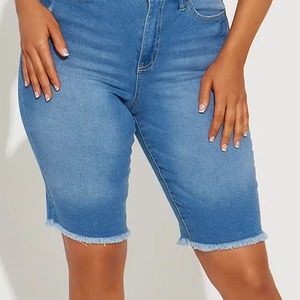 Jean en coton pour femme, coupe ample, déchiré, court, avec fermeture élastique à la taille, style décontracté, design respirant, logo imprimé à la taille - Product Image 2