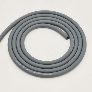 ท่อยางทนน้ำมันเชื้อเพลิงและน้ำหล่อเย็นสำหรับยานยนต์ Indoflex Thermoplastic NBR ขนาด 8 มม. ID x 13.5 มม. OD ผลิตตามมาตรฐาน OEM - Product Image 1