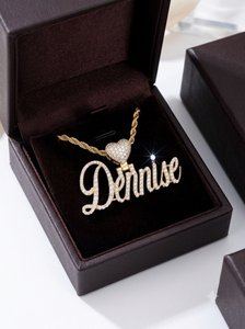 Colgantes de Corazón con Letra Minimalista de Moissanita Helada Personalizables y Modernos, de Oro Sólido de 10K, con Escritura Cursiva, Dijes de Collar Unisex para Regalo - Product Image 5
