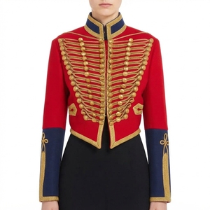Chaqueta de Húsar Roja Dorada Trenzada para Mujer con Ribete Azul Marino, Abrigo Corto Ceremonial con Banda, Disfraz Estilo Napoleónico - Product Image 3