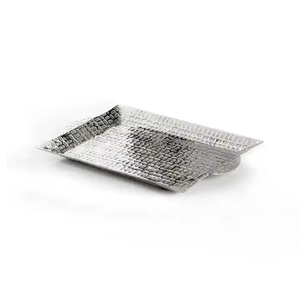 Exquisito Plato Rectangular Plateado con Patrones Texturizados de Adoquín, Perfecto para Decoración de Mesas Contemporáneas - Product Image 3