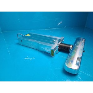 Vanne d'angle miniature série VAT 04112 04112-BA24-AAG4, utilisée telle qu'elle est, pièces d'équipement semi-conducteur d'occasion - Product Image 1